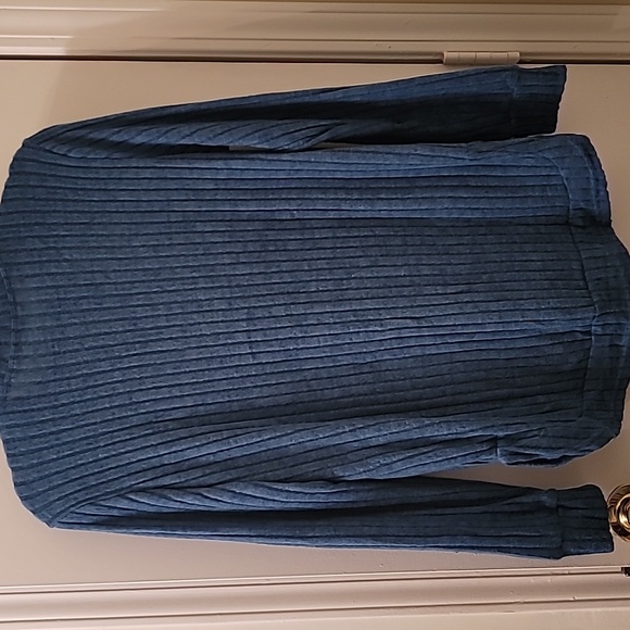 Teal Womens Top NIP - Picture 5 of 6